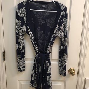 FLORAL ROBE